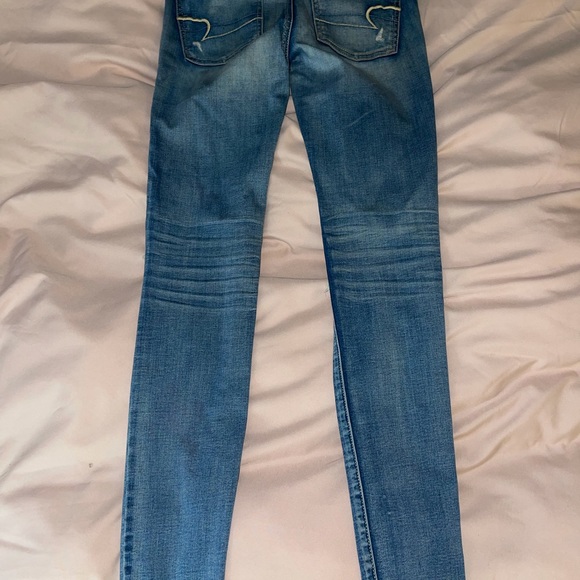 medium wash ripped jeggings - Picture 2 of 3